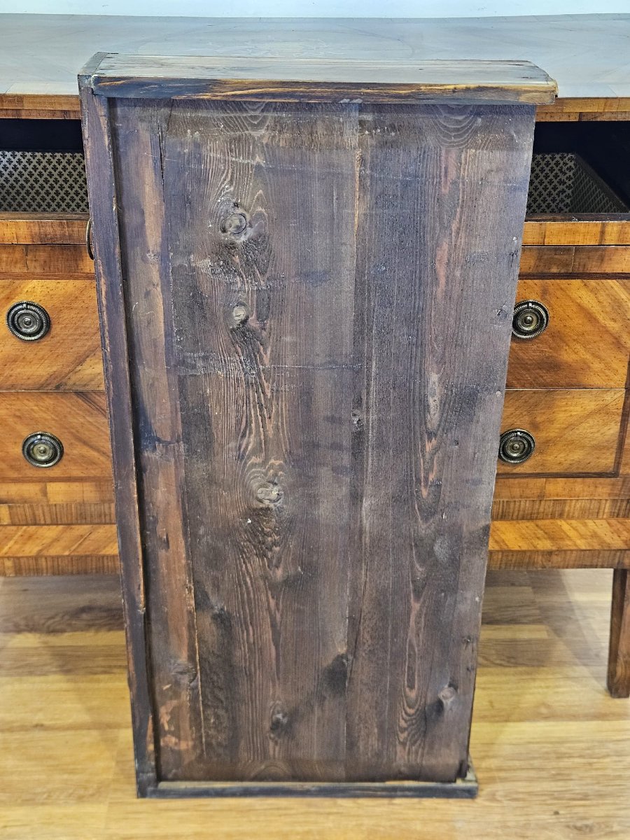 Commode plaquée et marquetée de la fin du XIXe siècle-photo-2