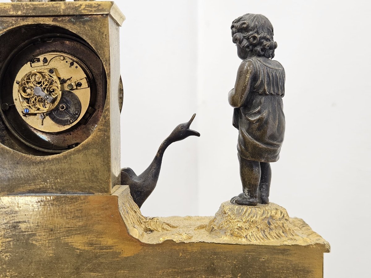 Empire-style Clock In Gilded And Patinated Bronze With A Cherub And A Goose – Early 19th Century-photo-4