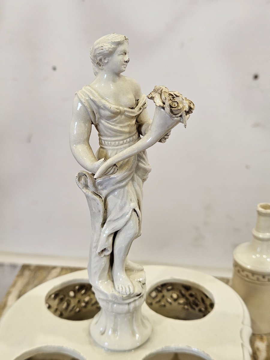 White Glazed Ceramic Vase With A Female Figure – First Half Of The 19th Century-photo-2