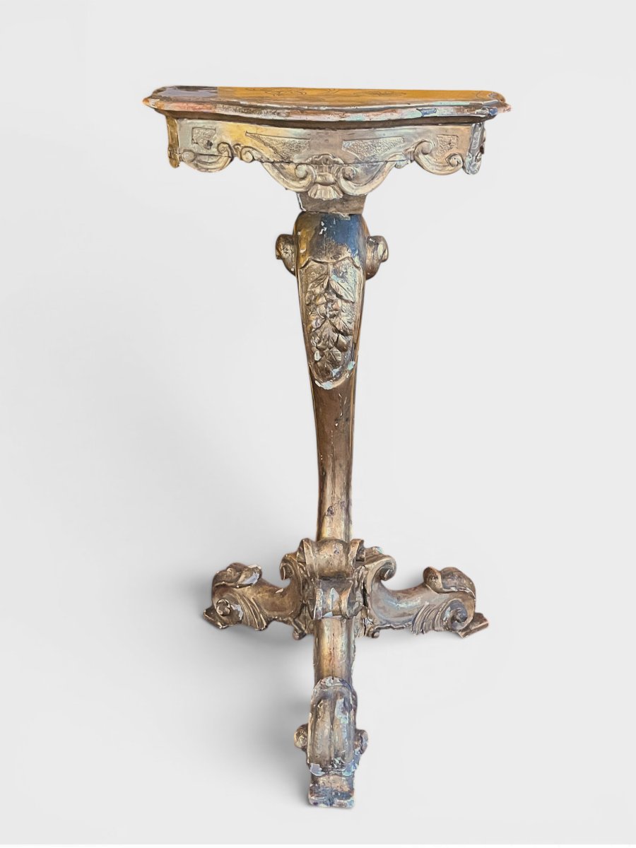 Petite console dorée sculptée – XIXe siècle