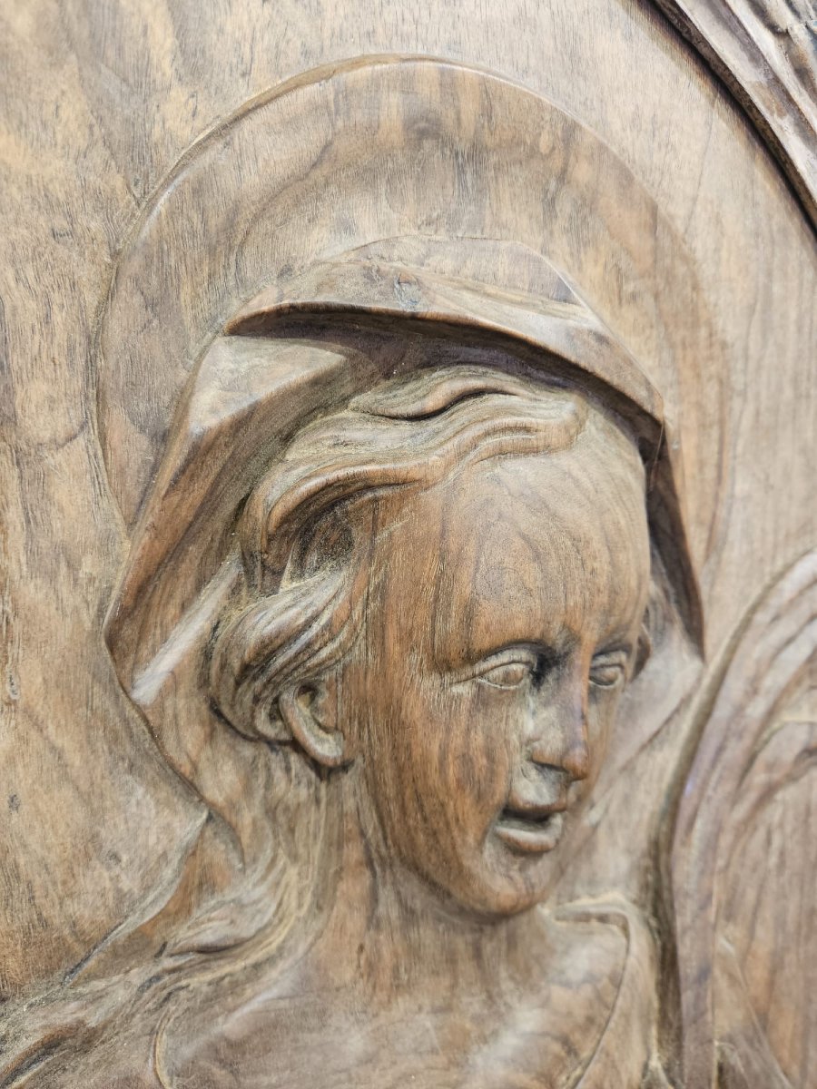 Médaillon ovale sculpté représentant Sainte Marguerite – Fin du XVIIe siècle-photo-8