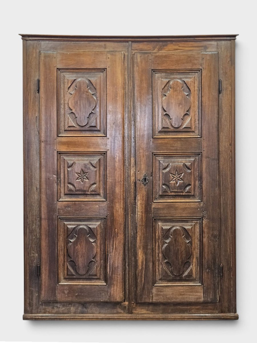 Placard piémontais en noyer – XVIIe siècle