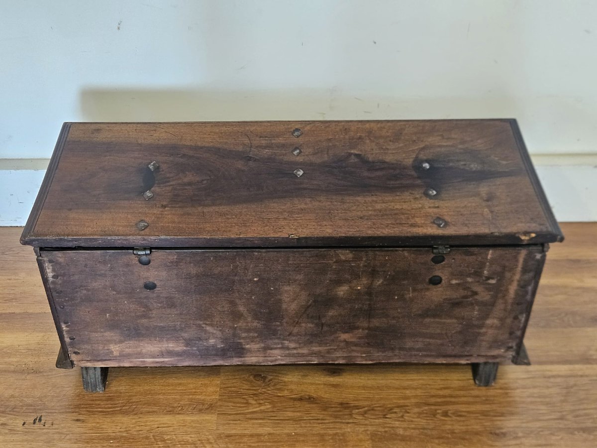 Piedmontese Walnut Chest – 18th Century-photo-6