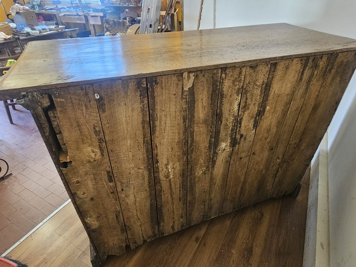 Venetian Chest Of Drawers In Walnut With Veneered Drawers – 17th Century-photo-4