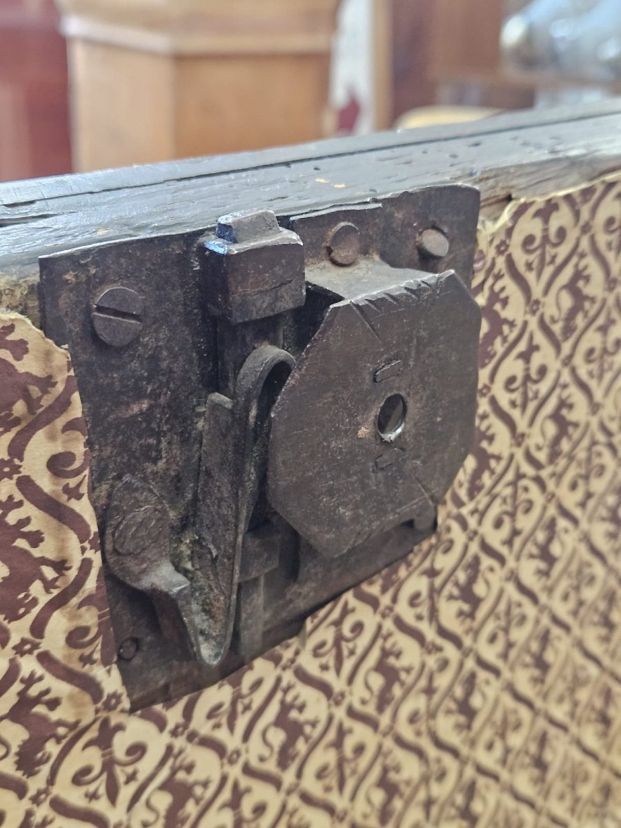 17th-century Lombard Chest Of Drawers With Caryatids-photo-2