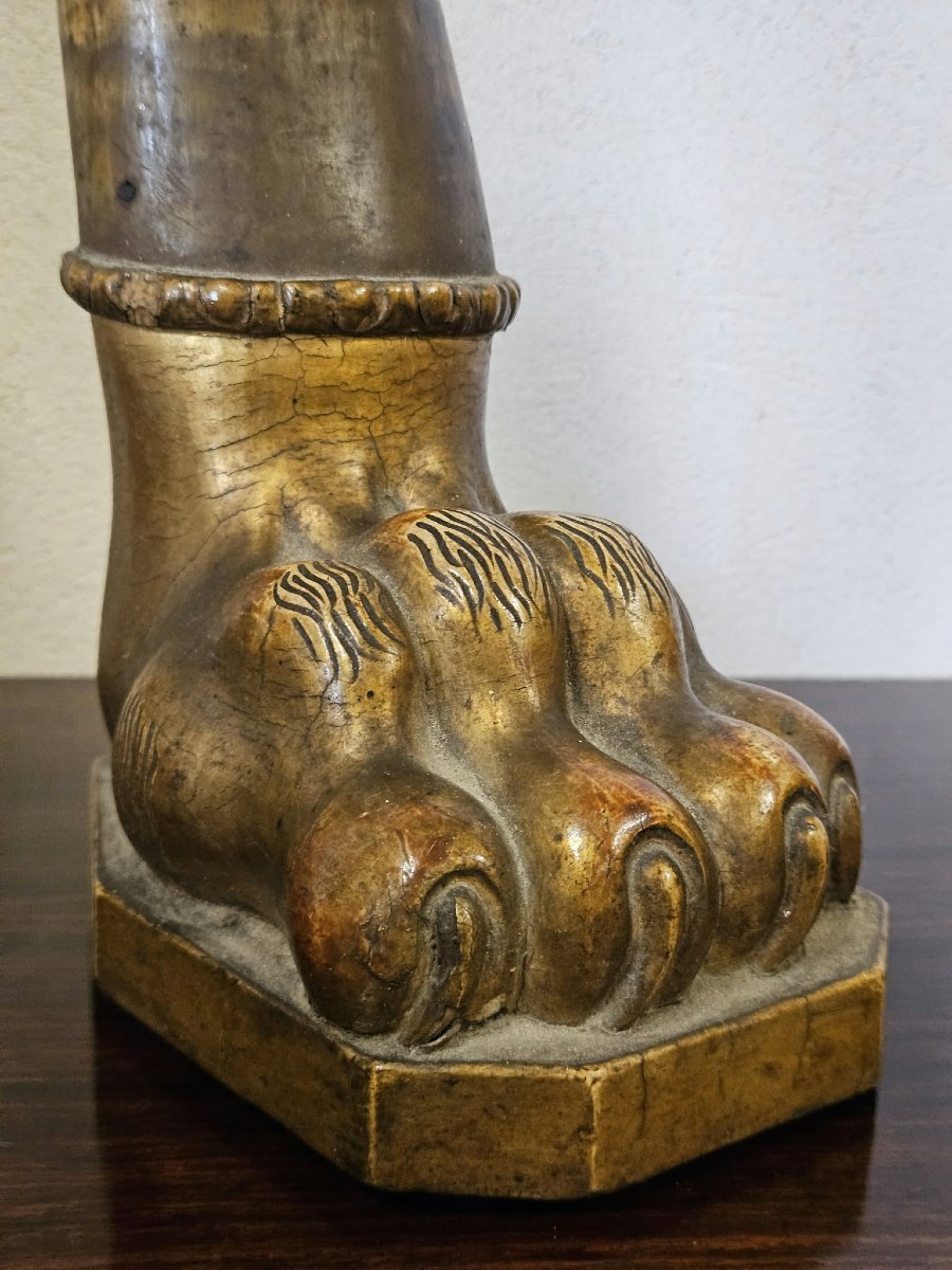 Paire de cornes de bœuf avec socles en bois sculpté et doré – Première moitié du XIXe siècle-photo-2