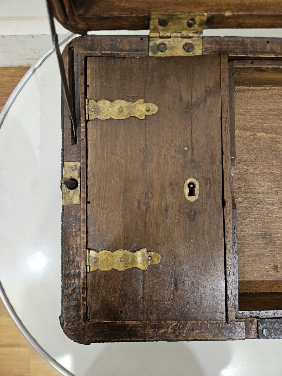 Antique, Finely Engraved Wooden Nautical Box – 19th Century-photo-3