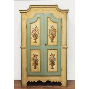 Piedmontese Lacquered Wardrobe - Mid 18th Century