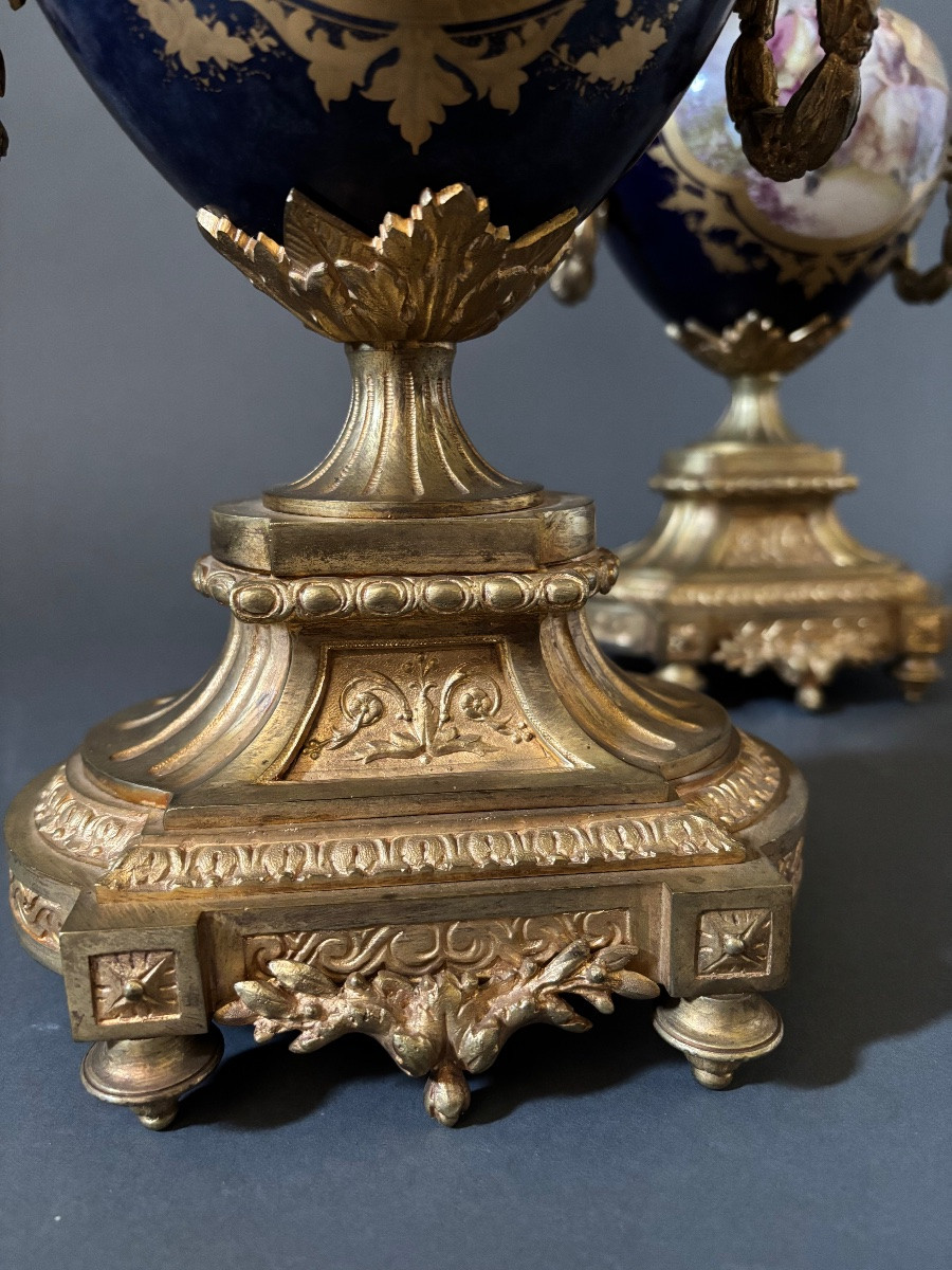 Bougeoirs En Bronze Avec Porcelaine. 19ème Siècle.-photo-1