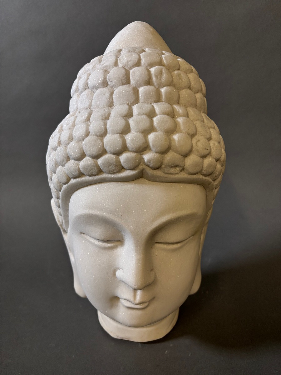 Bouddha. En marbre, XXe siècle.-photo-2