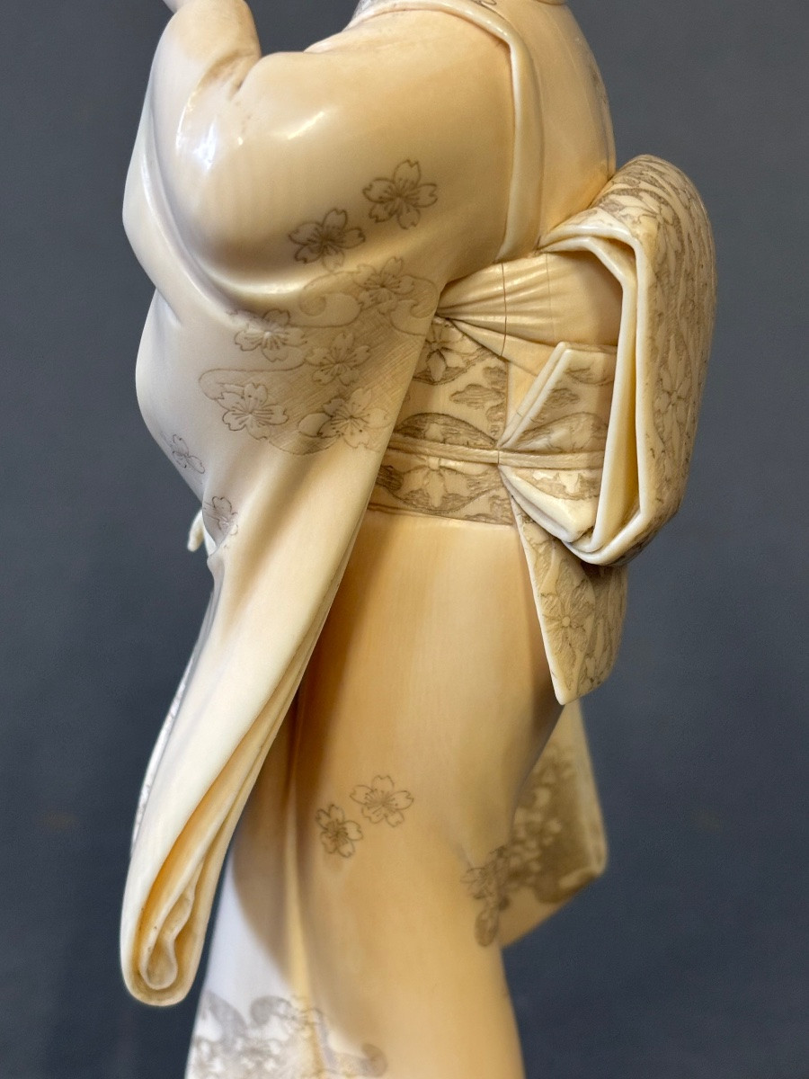 Ivory Sculpture. 19th Century.-photo-3