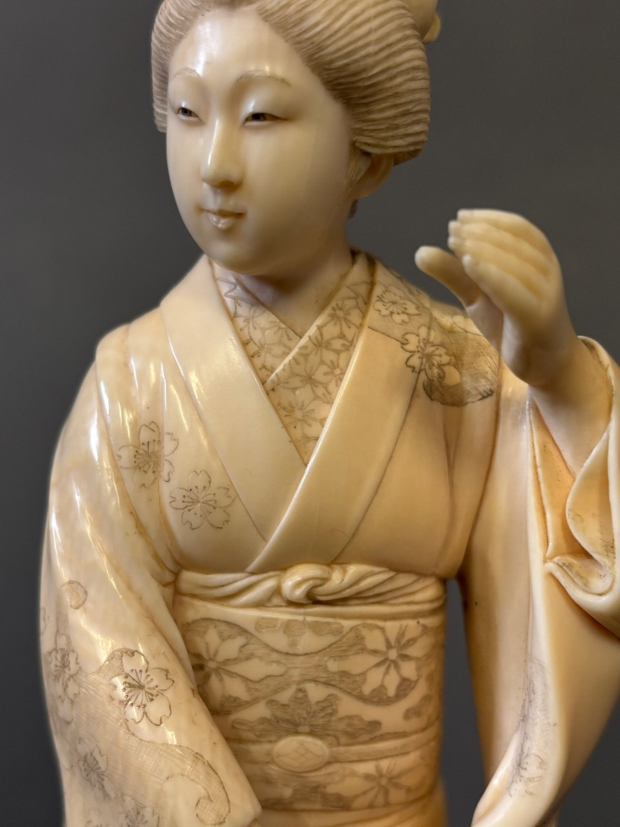 Ivory Sculpture. 19th Century.-photo-5