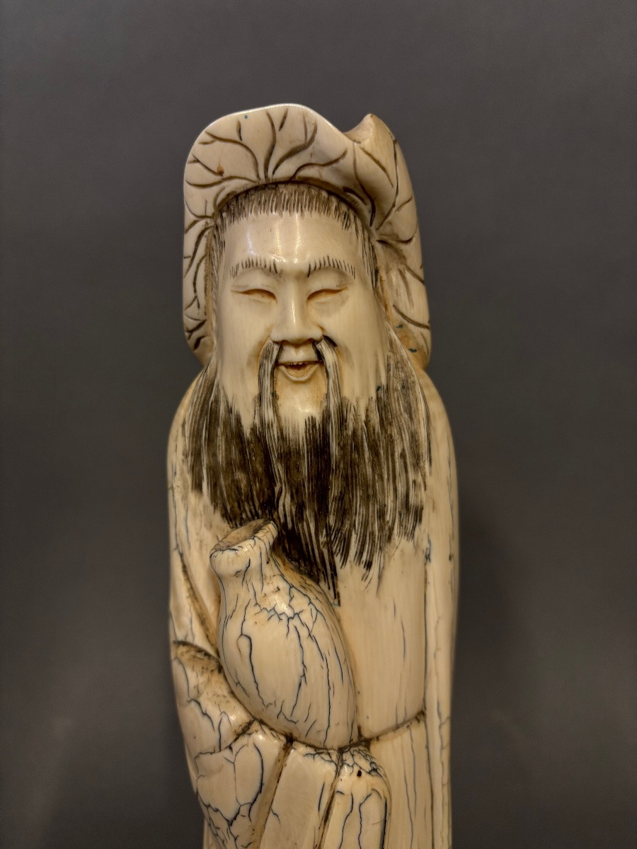 Ivory Sculpture. China.-photo-2