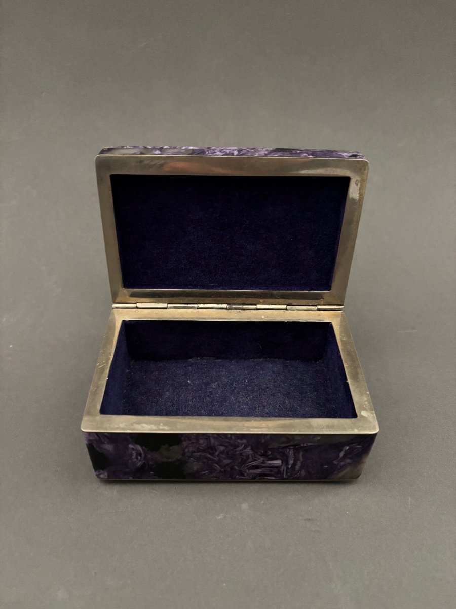 The Box Is Made Of Charoite.-photo-2