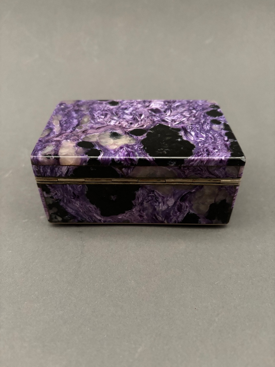 The Box Is Made Of Charoite.-photo-3