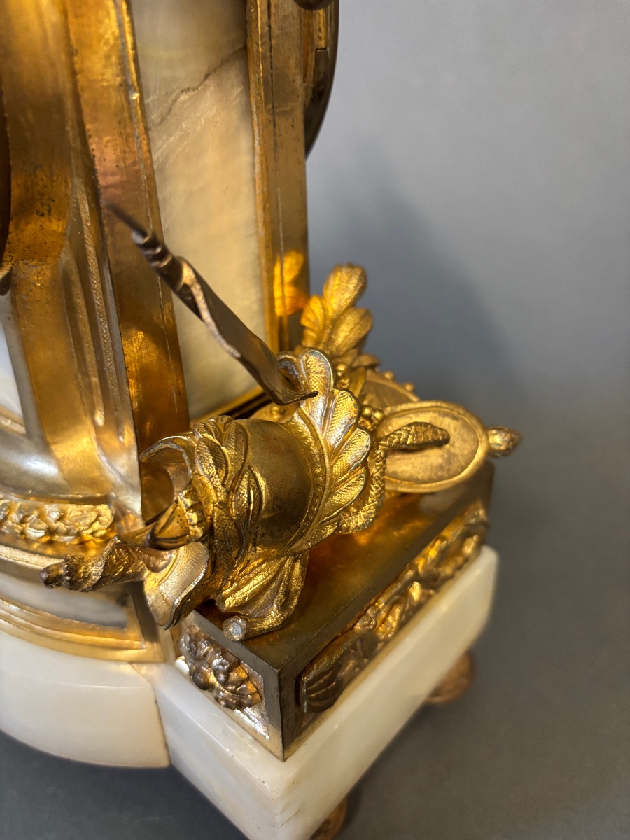 Clock. Gilded Bronze. 19th Century.-photo-2