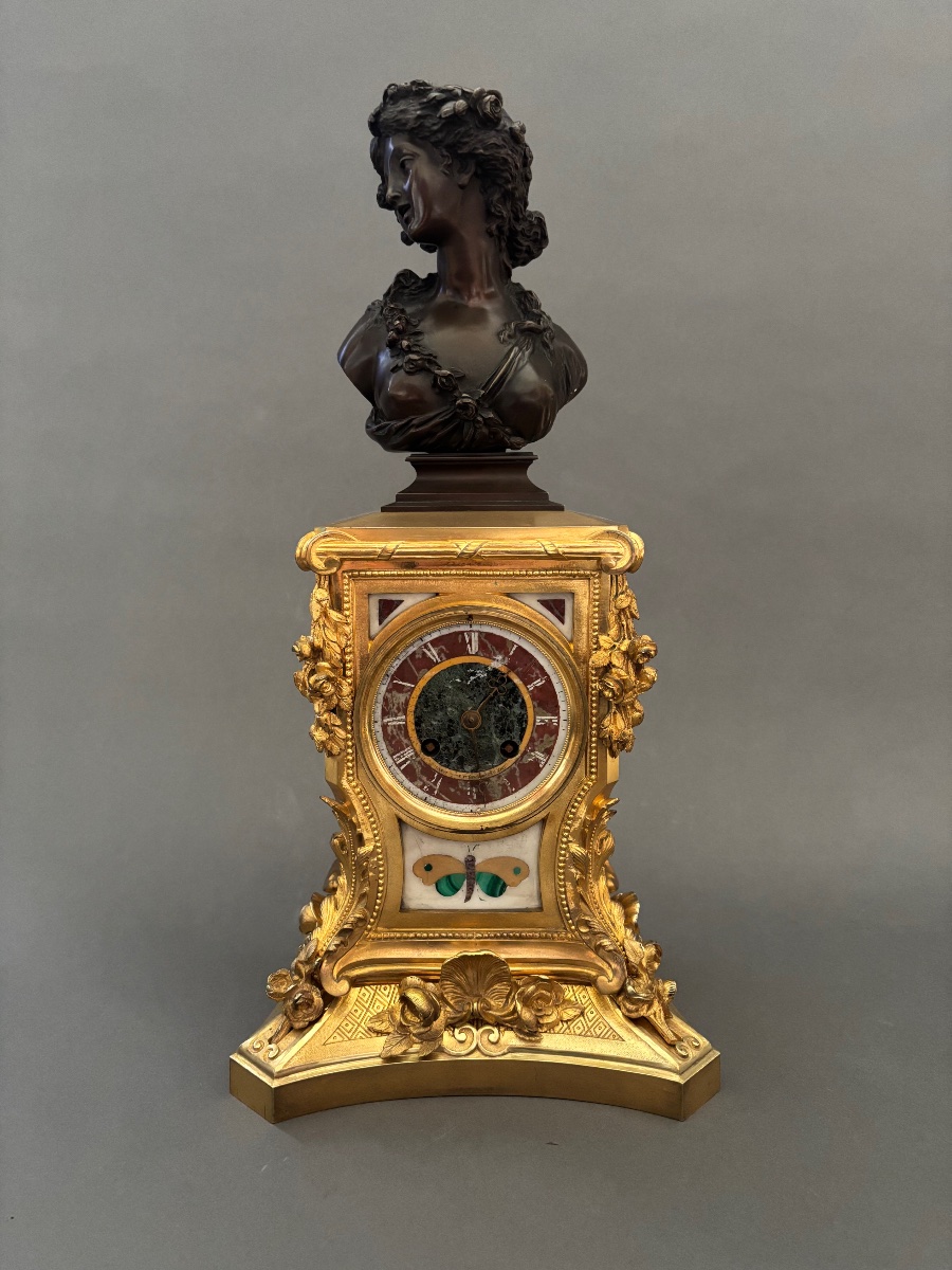 Pendule. Bronze, XIXe siècle