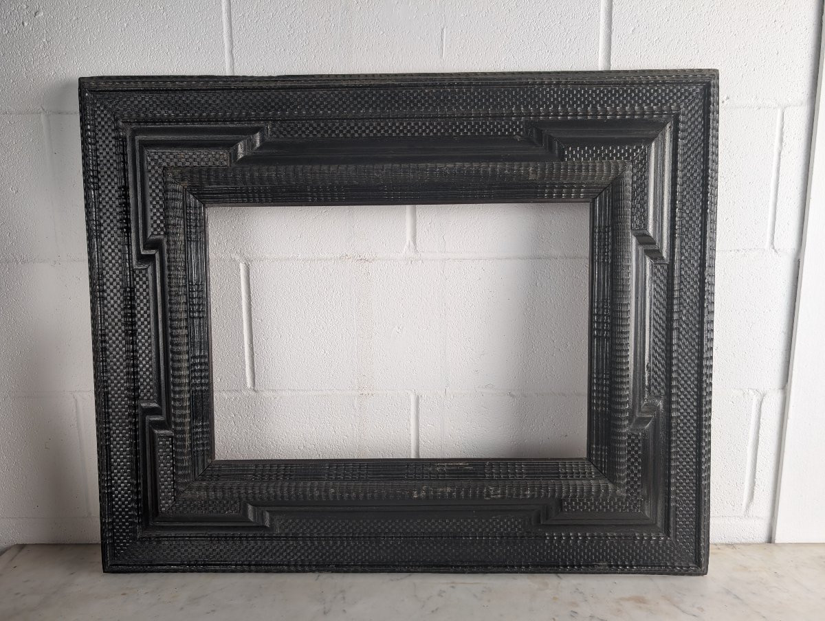 Guillochè Ebonized Frame-photo-2