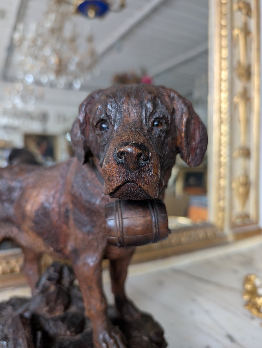 Sculpture Forêt-Noire – Chien Saint-Bernard avec tonnelet, Première moitié du XXe siècle-photo-3