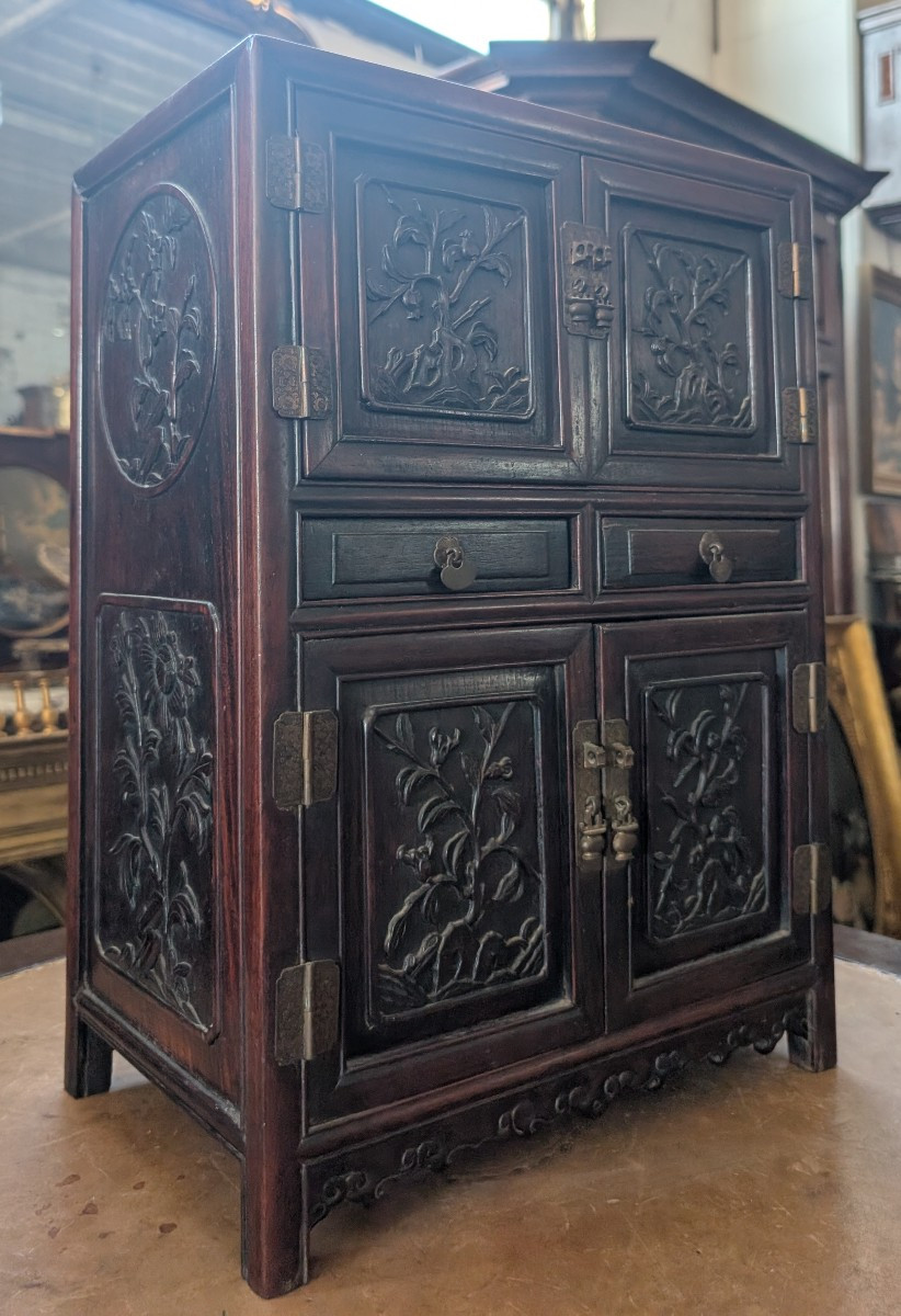 Small Chinese Carved Wood Cabinet – China, Mid-19th Century-photo-2