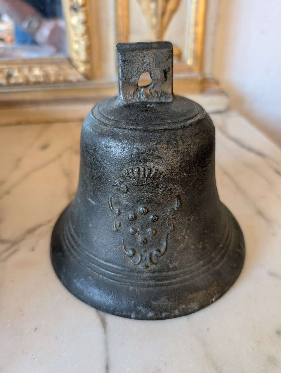 Bronze Bell With Medici Coat Of Arms-photo-1