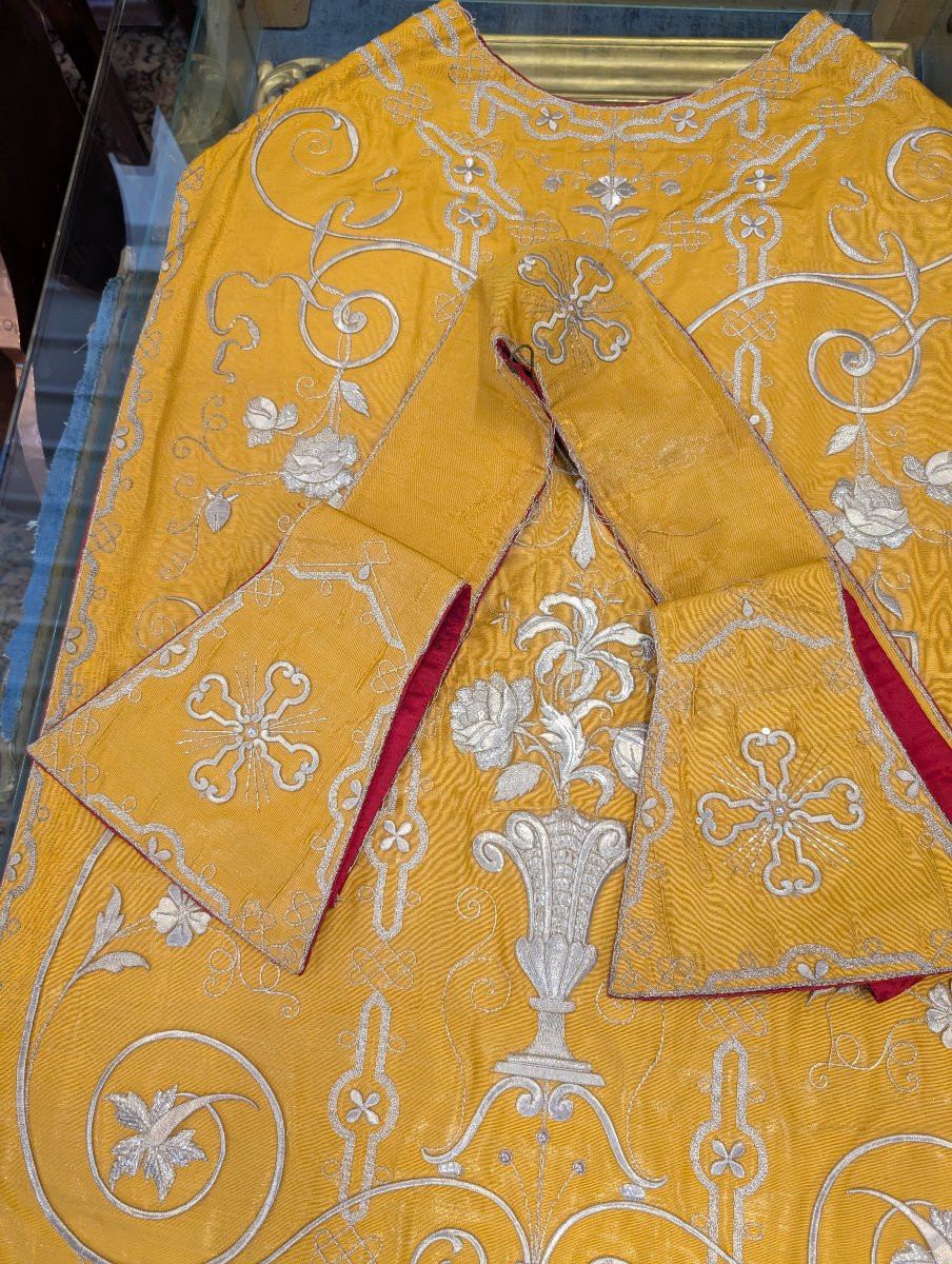 Chasuble à Décor Floral – Seconde Moitié du XIXe Siècle-photo-2
