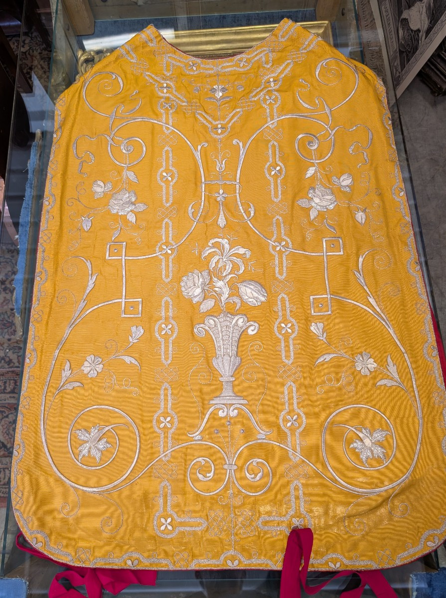 Chasuble à Décor Floral – Seconde Moitié du XIXe Siècle