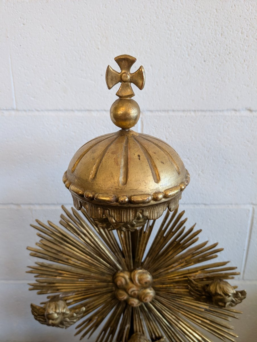 Petit autel de dévotion en bois sculpté et doré à la feuille d’or-photo-3