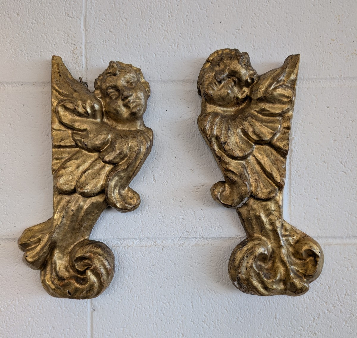 Paire de frises en bois sculpté et doré – milieu du XVIIIe siècle-photo-1