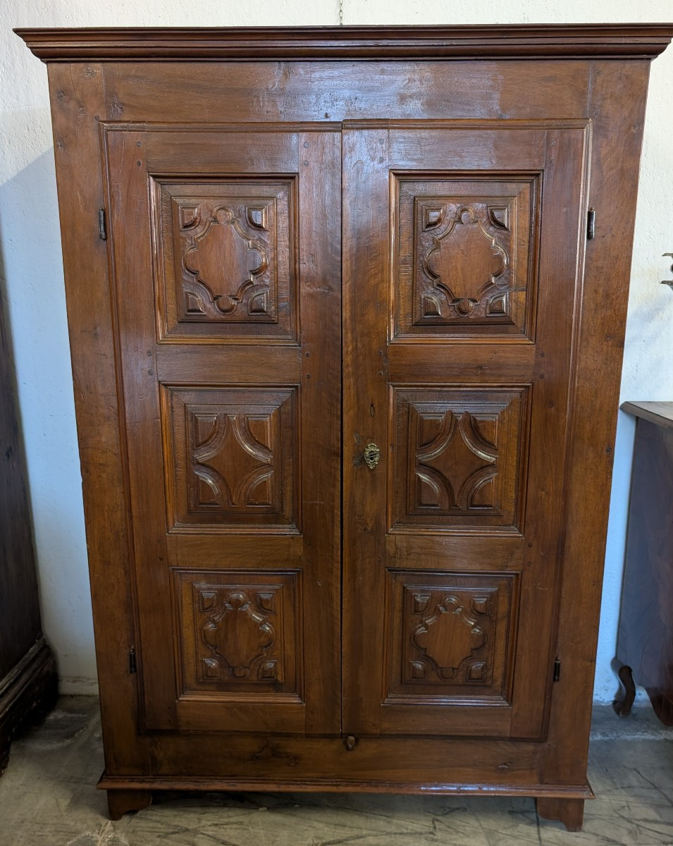 Ligurian Walnut And Chestnut Stipo – Late 18th Century