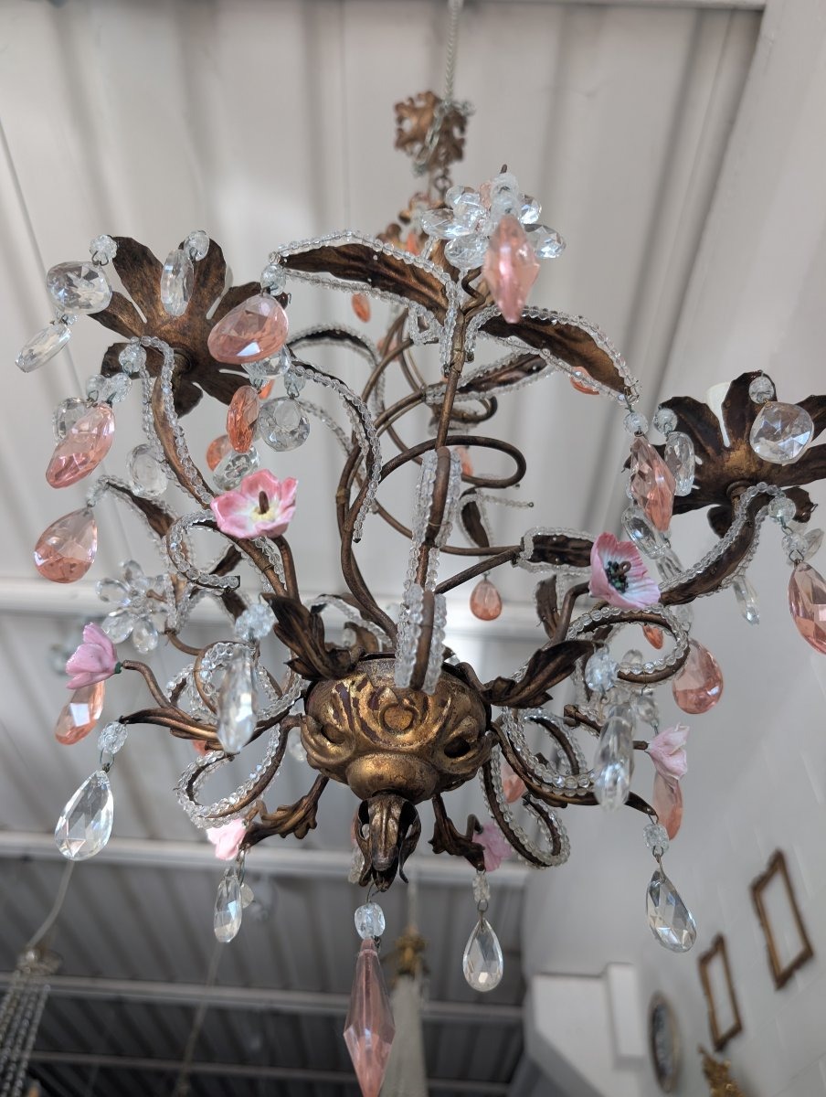 Small 3-light Chandelier In Gilded Iron, Crystal, And Porcelain – 1950s-photo-4