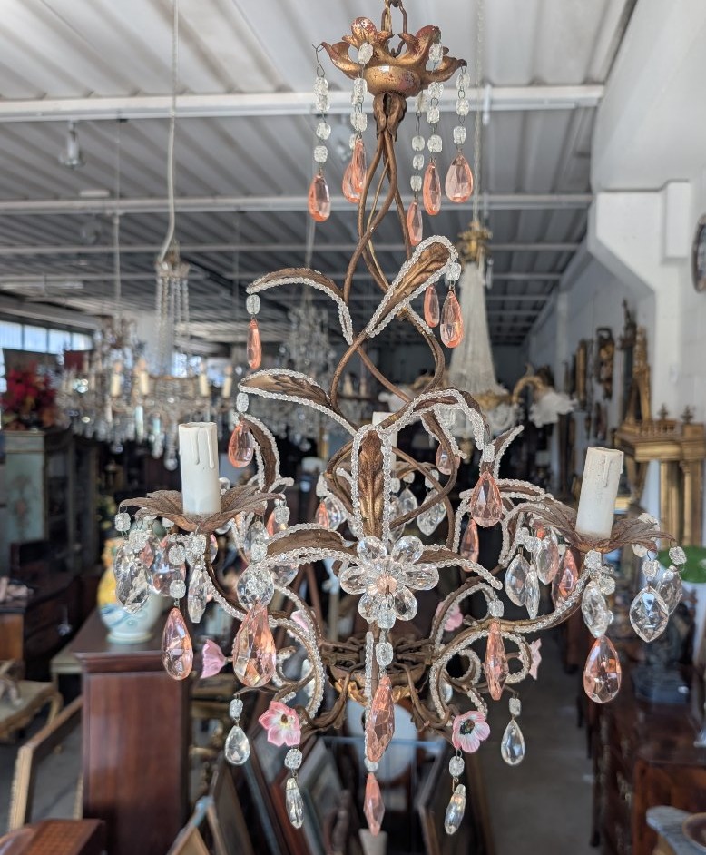 Small 3-light Chandelier In Gilded Iron, Crystal, And Porcelain – 1950s-photo-8