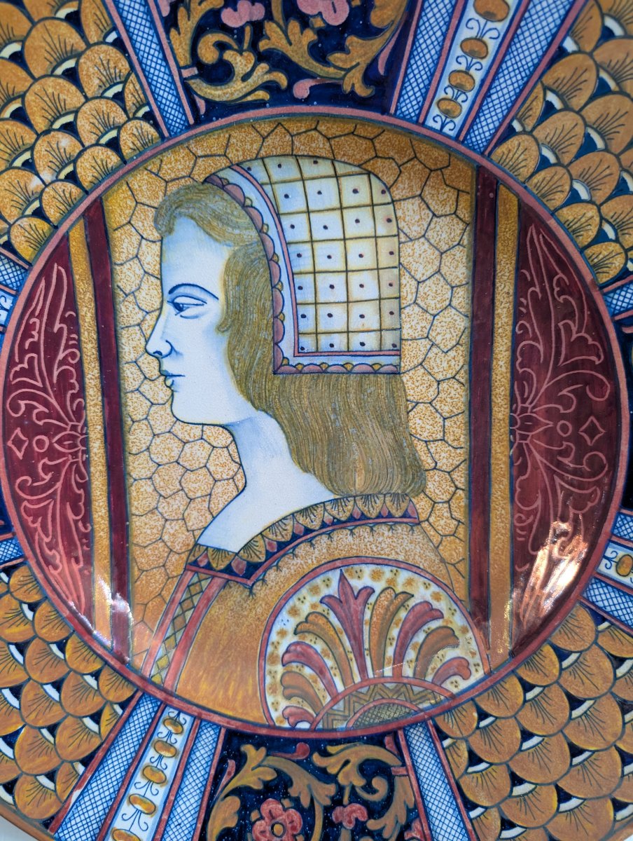 Large Rubboli-glazed Plate With A Renaissance-style Female Profile – Gualdo Tadino, Mid-19th Century-photo-1