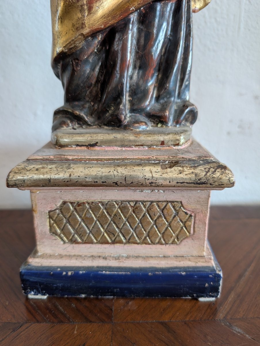 Sainte Lucie – Sculpture en bois polychrome et doré, première moitié du XIXe siècle-photo-2
