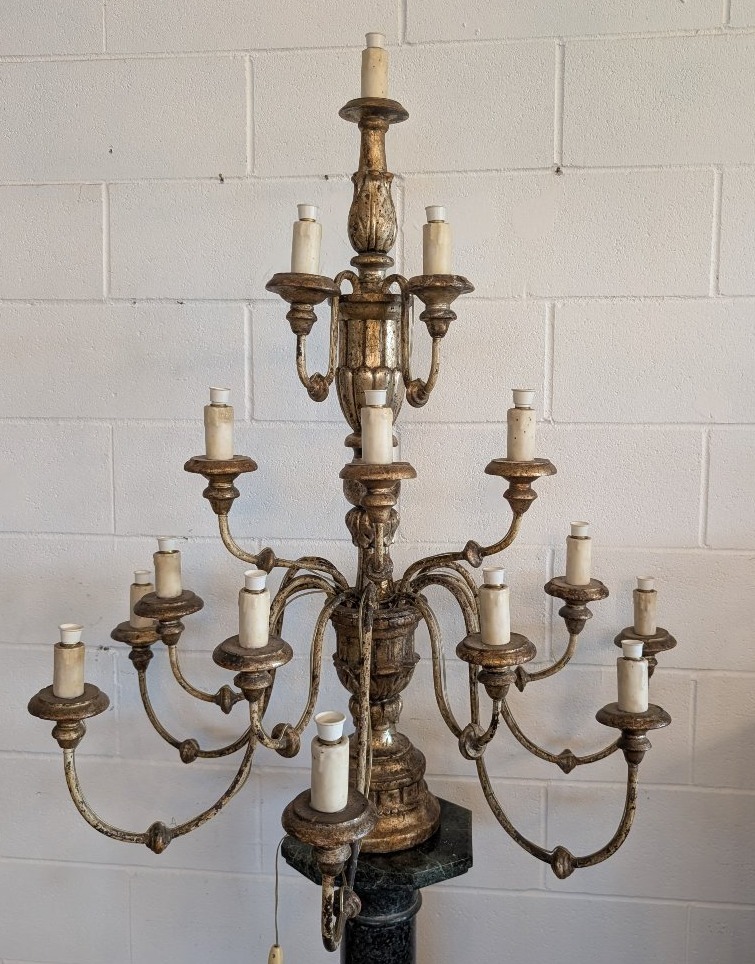 Antique Fifteen-light Church Candelabrum Made Of Gilded Wood – Tuscany, Late 18th Century.