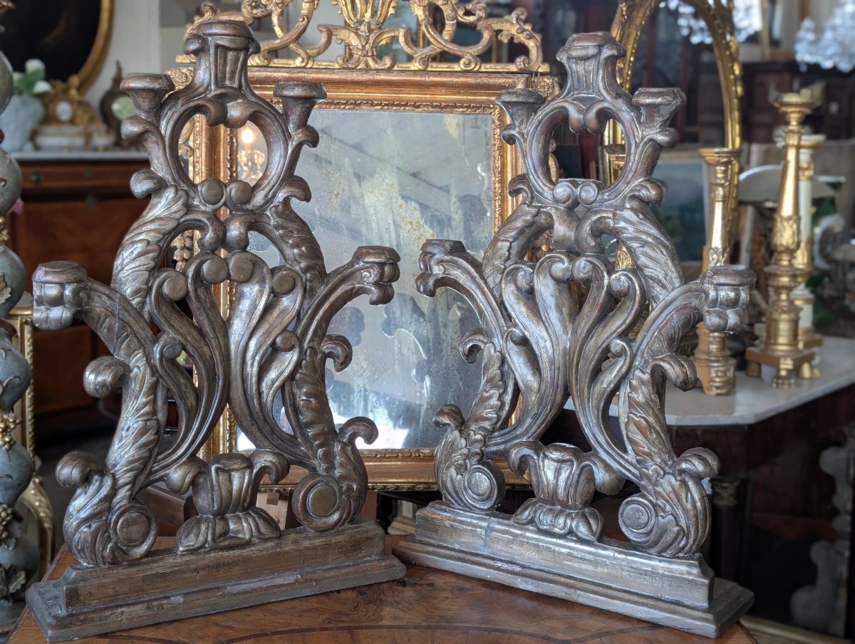 Paire de chandeliers d'autel à cinq branches en bois sculpté et argenté – Toscane, XVIIIe siècle-photo-4