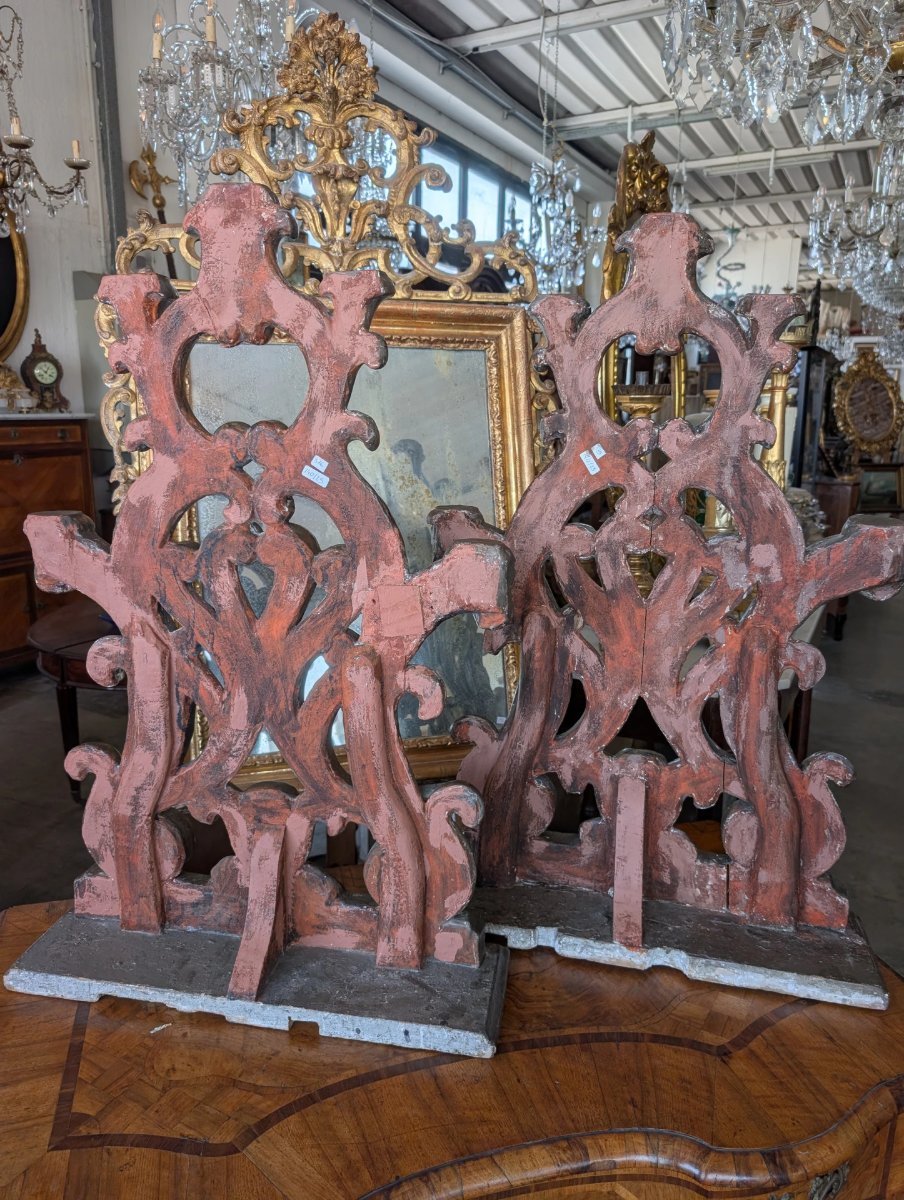 Paire de chandeliers d'autel à cinq branches en bois sculpté et argenté – Toscane, XVIIIe siècle-photo-2