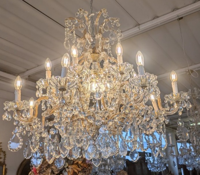 Large Maria Teresa 17-light Crystal Chandelier – First Half Of The 20th Century-photo-4
