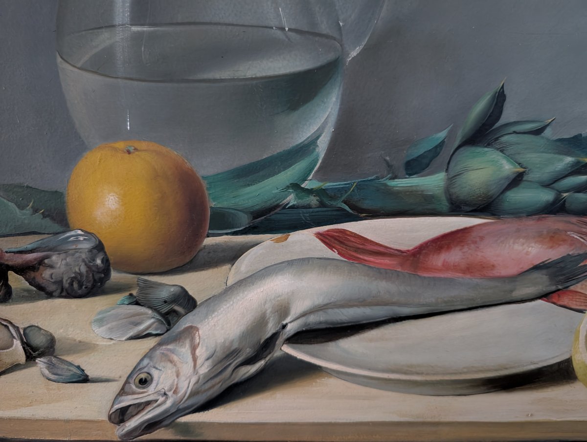 Nature morte aux poissons, artichauts et pichet en verre – XXe siècle-photo-1
