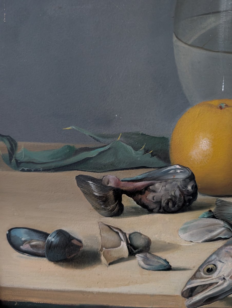 Nature morte aux poissons, artichauts et pichet en verre – XXe siècle-photo-2