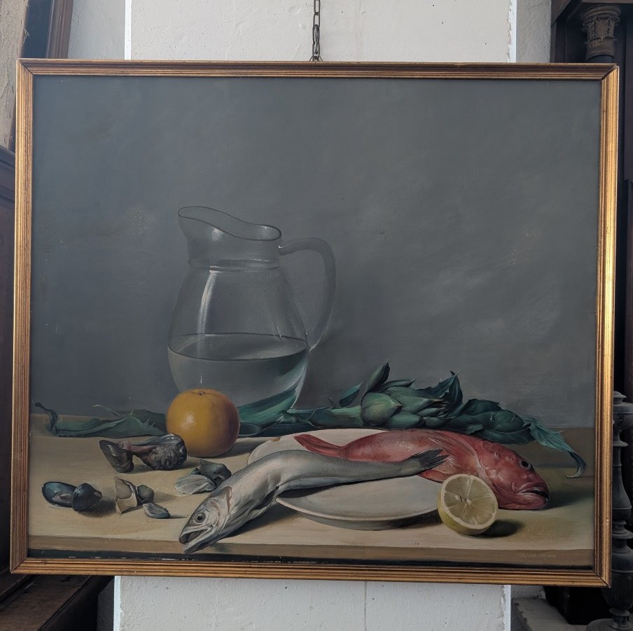 Nature morte aux poissons, artichauts et pichet en verre – XXe siècle-photo-5