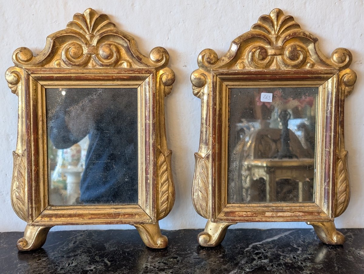 Paire de petits miroirs en bois sculpté et doré à la feuille d'or – Début du XIXe siècle-photo-2