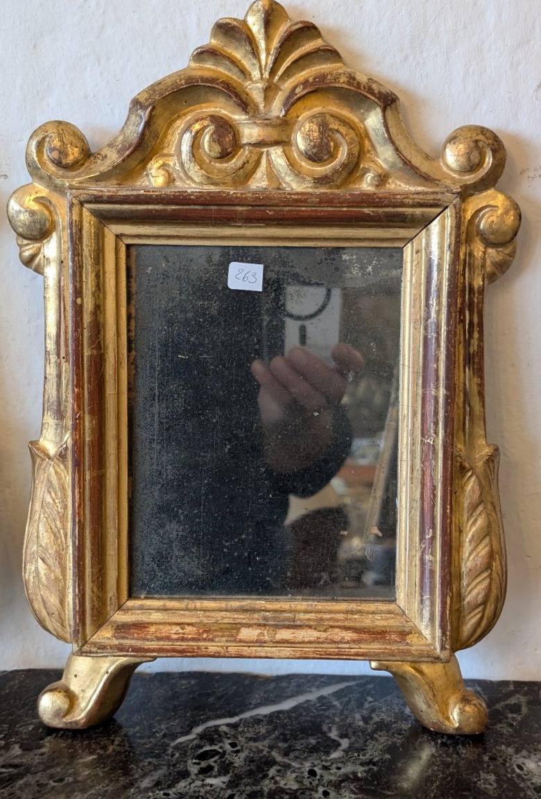 Paire de petits miroirs en bois sculpté et doré à la feuille d'or – Début du XIXe siècle-photo-2