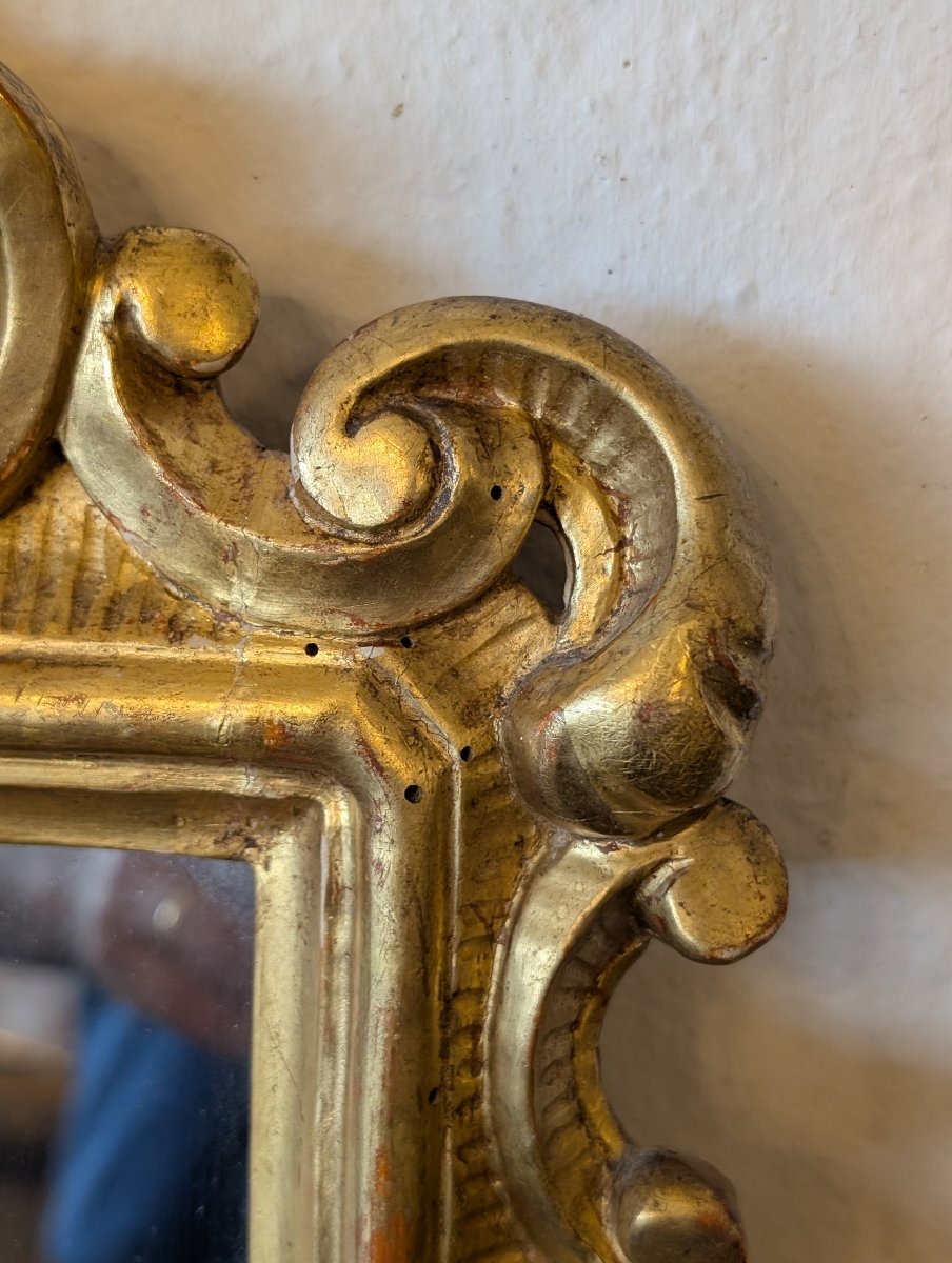 Petit miroir en bois sculpté et doré à la feuille d'or – Début du XIXe siècle-photo-2