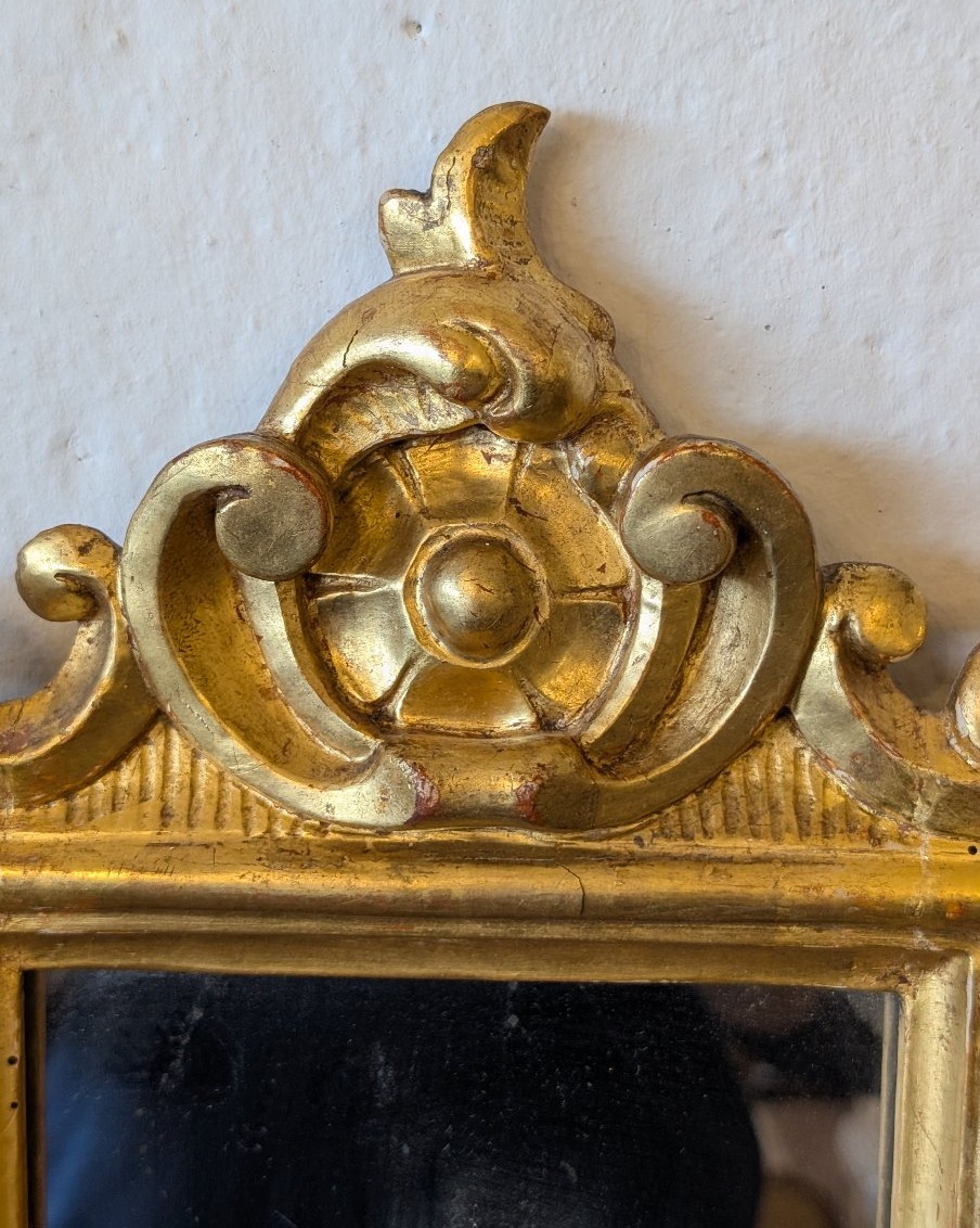 Petit miroir en bois sculpté et doré à la feuille d'or – Début du XIXe siècle-photo-3