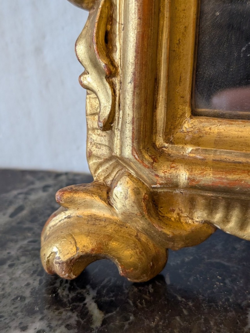 Petit miroir en bois sculpté et doré à la feuille d'or – Début du XIXe siècle-photo-2