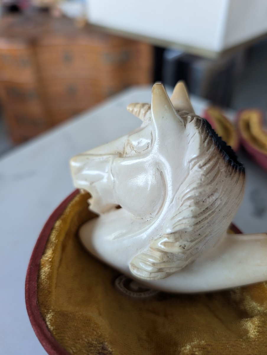 Carved Sea Foam Pipe In The Shape Of A Unicorn – 19th Century-photo-4