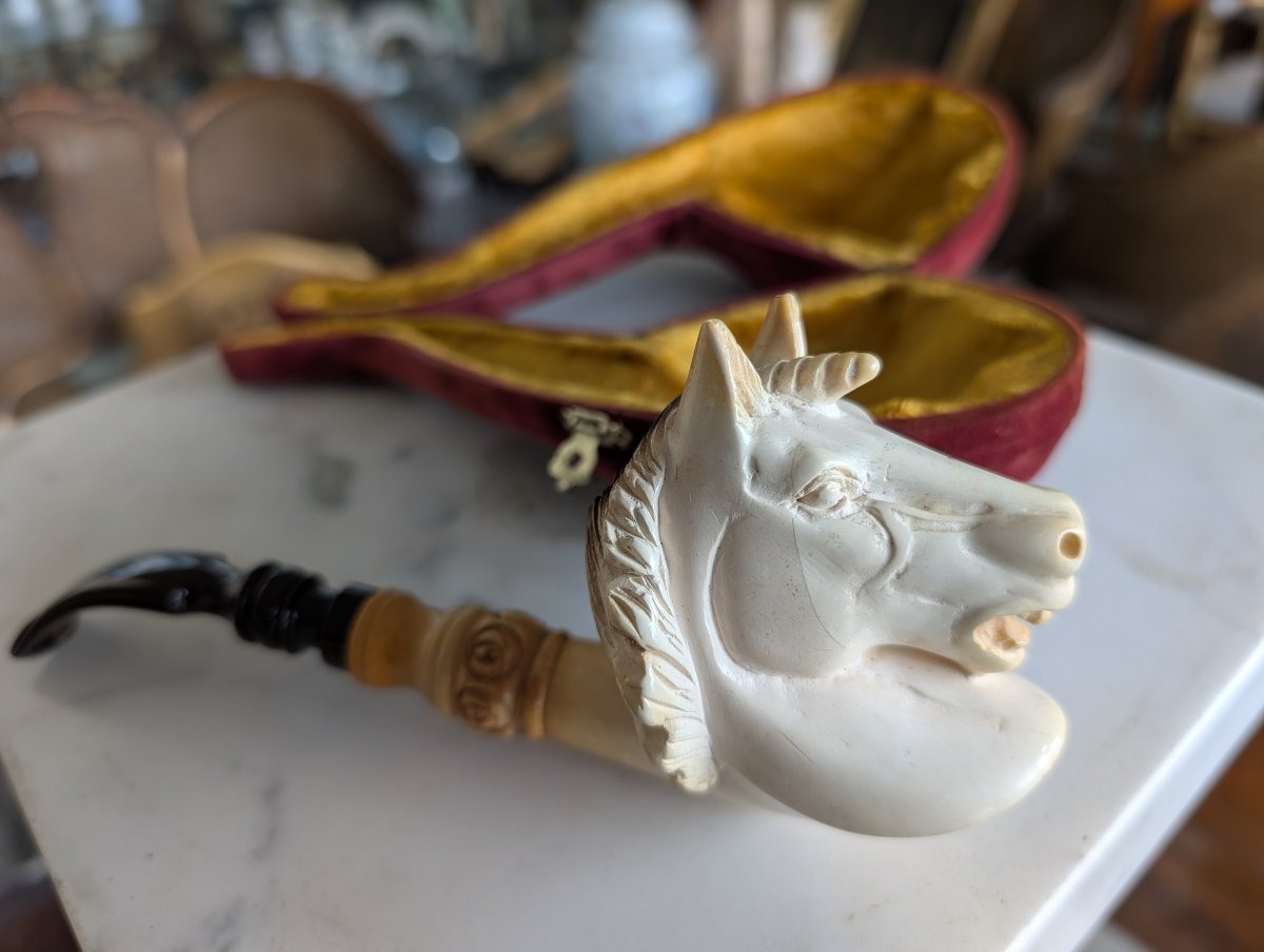 Carved Sea Foam Pipe In The Shape Of A Unicorn – 19th Century