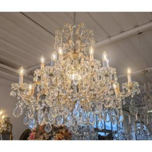 Grand lustre Marie-Thérèse à 17 lumières en cristal – Première moitié du XXe siècle
