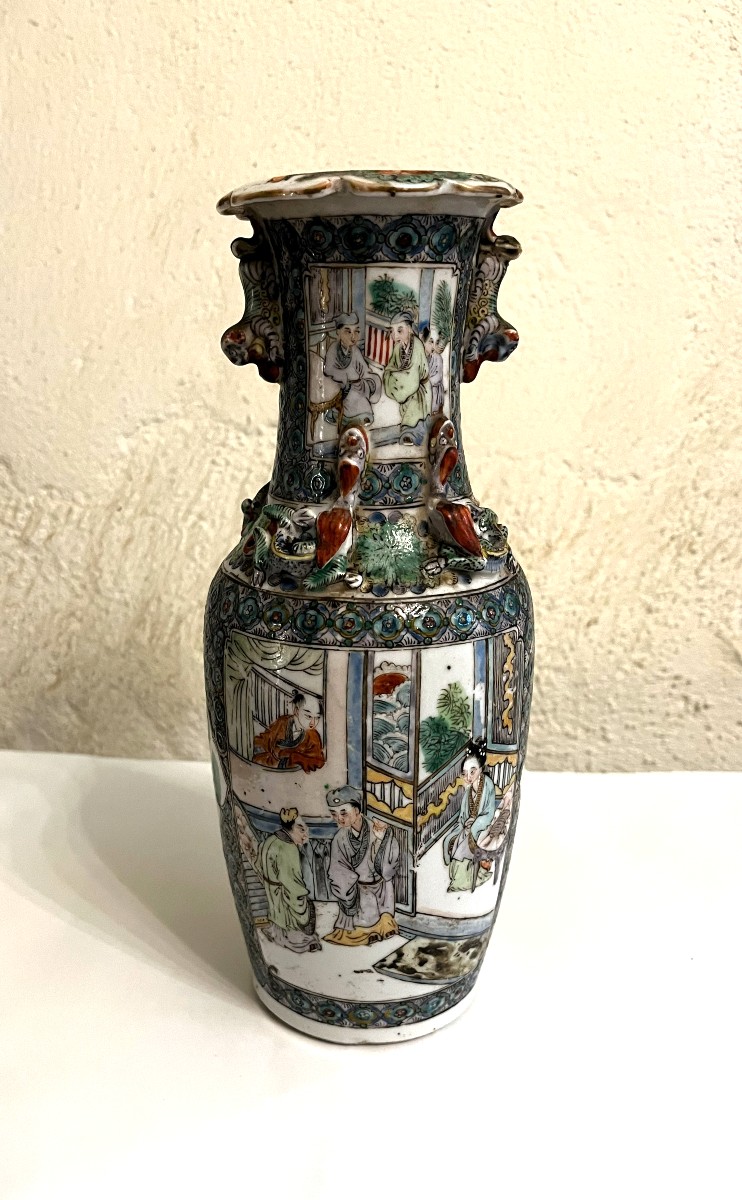 Vase porcelaine de Chine, décor Canton, 19ème siècle